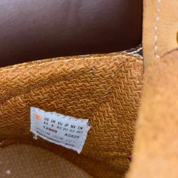 Timbs | Size 6.5 - Picture 8 of 8